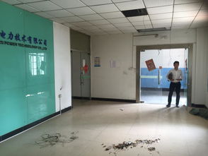 松崗107國道旁800平方米豪華辦公室/廠房招租，優越地段，盡享便捷商務